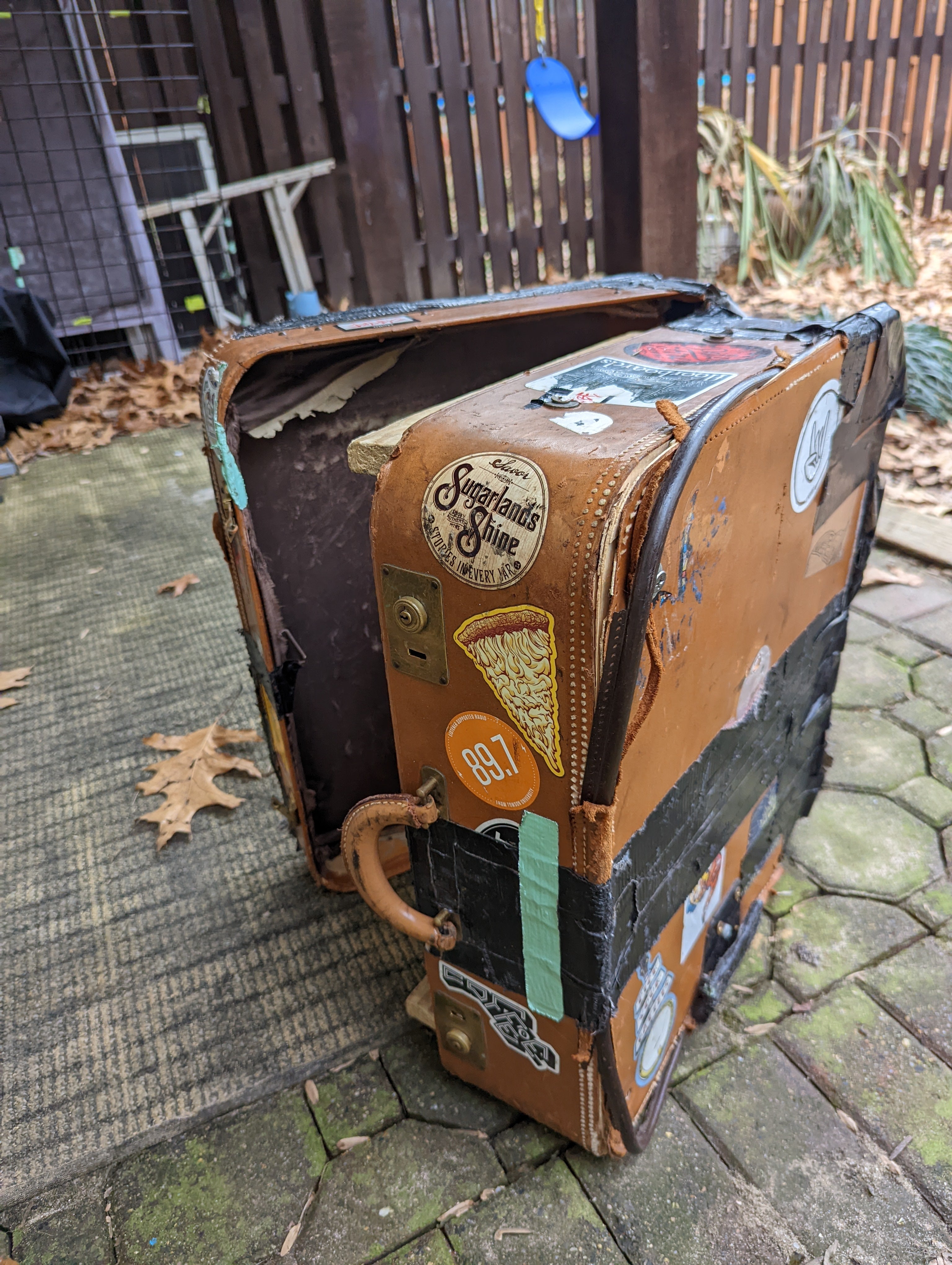 Vintage suitcase kick deals drum